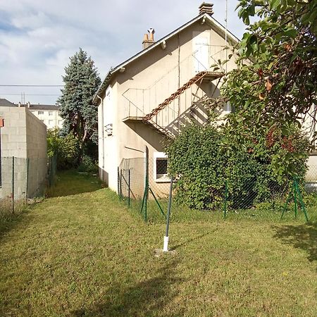 אמבואה Charmante Maison Pres Du Centre Ville מראה חיצוני תמונה